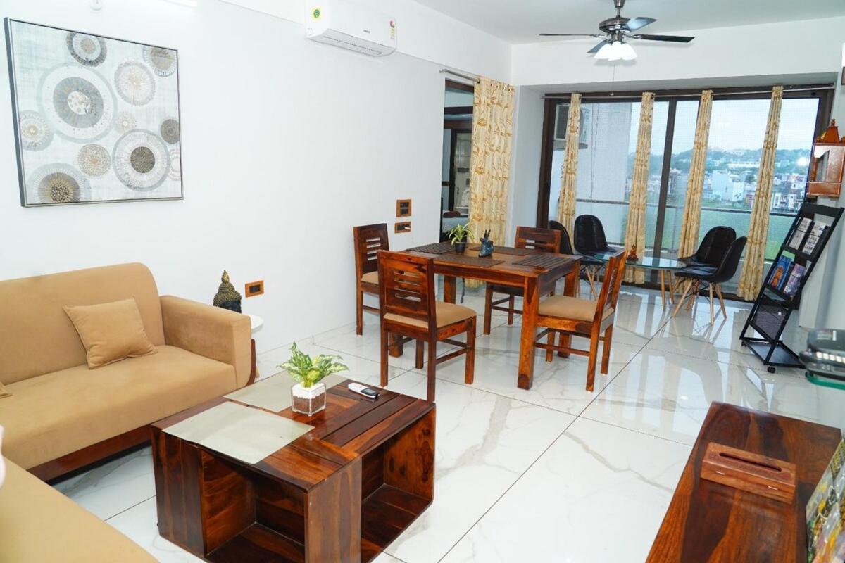 Apartment Executive Retreat
